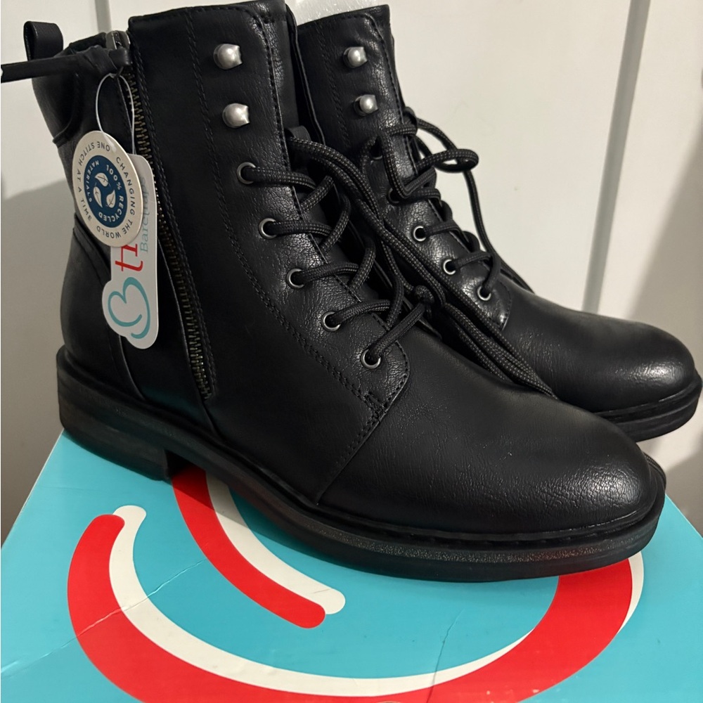 BareTraps Black Lace Up Boots